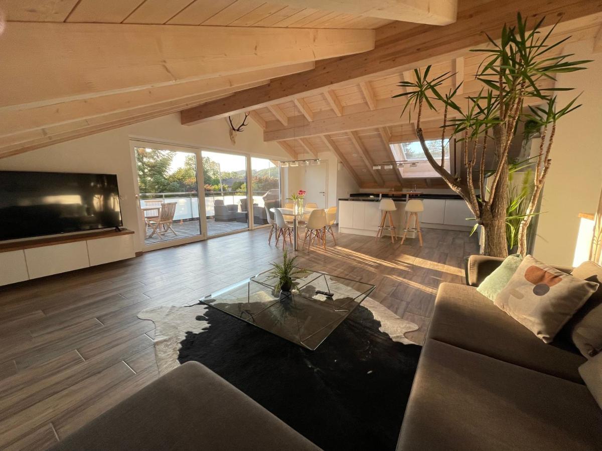Lichtdurchflutete Wohnung Mit Grosser Dachterrasse Bruckmühl Exterior foto
