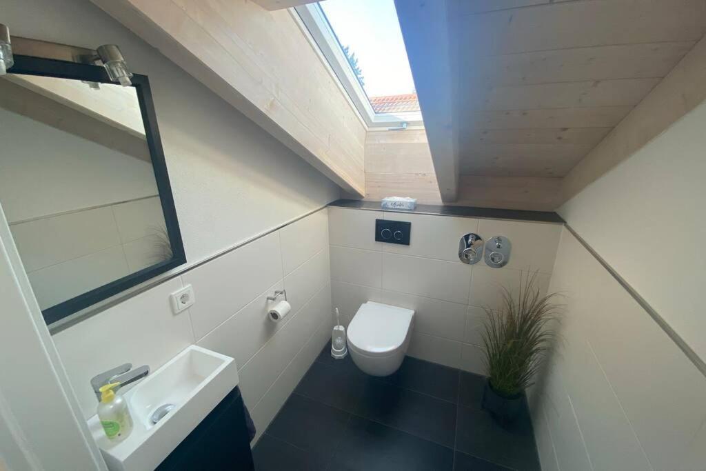 Lichtdurchflutete Wohnung Mit Grosser Dachterrasse Bruckmühl Exterior foto