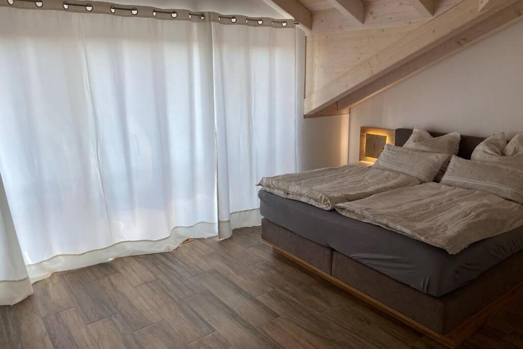 Lichtdurchflutete Wohnung Mit Grosser Dachterrasse Bruckmühl Exterior foto