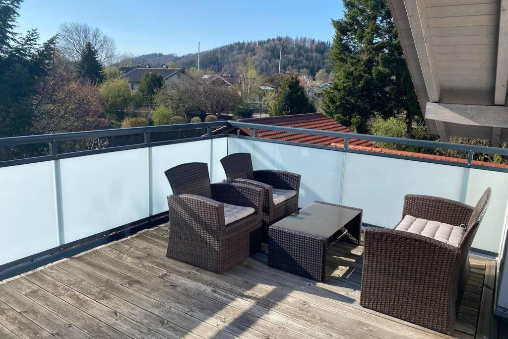 Lichtdurchflutete Wohnung Mit Grosser Dachterrasse Bruckmühl Exterior foto